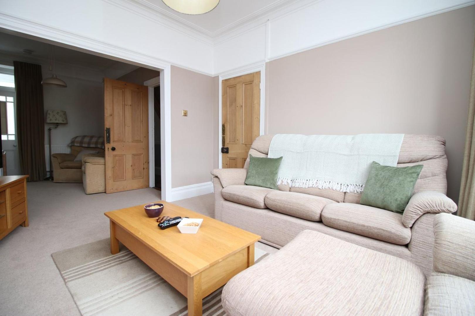 Quiet And Spacious 3 Bedroom Cardiff Buitenkant foto