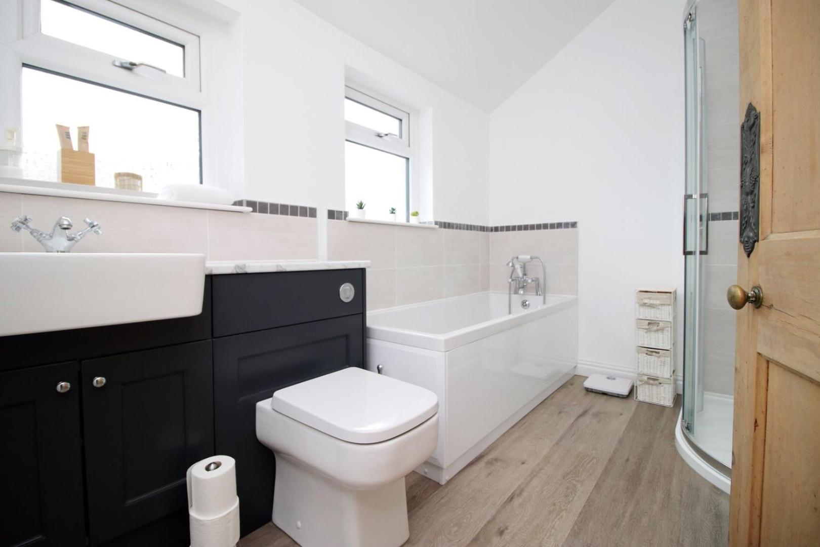 Quiet And Spacious 3 Bedroom Cardiff Buitenkant foto